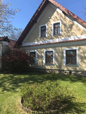 Chalupa u Veseckých, Benesov